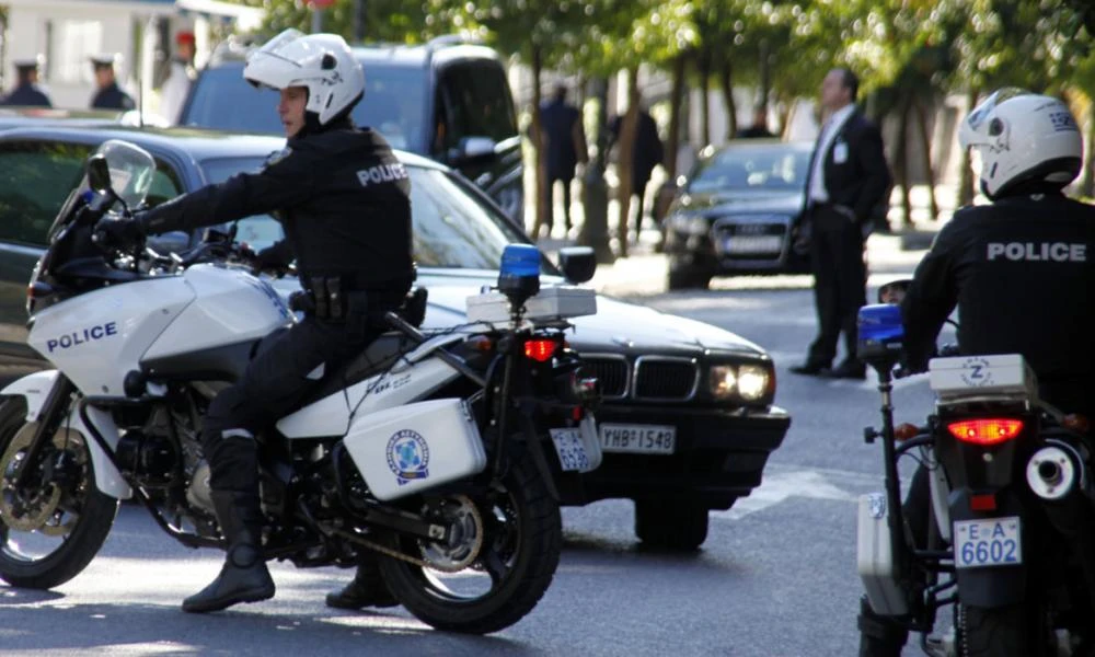 Ληστεία στο Μαρκόπουλο: Συνελήφθη νεαρός που έκλεψε περίπτερο με την απειλή μαχαιριού